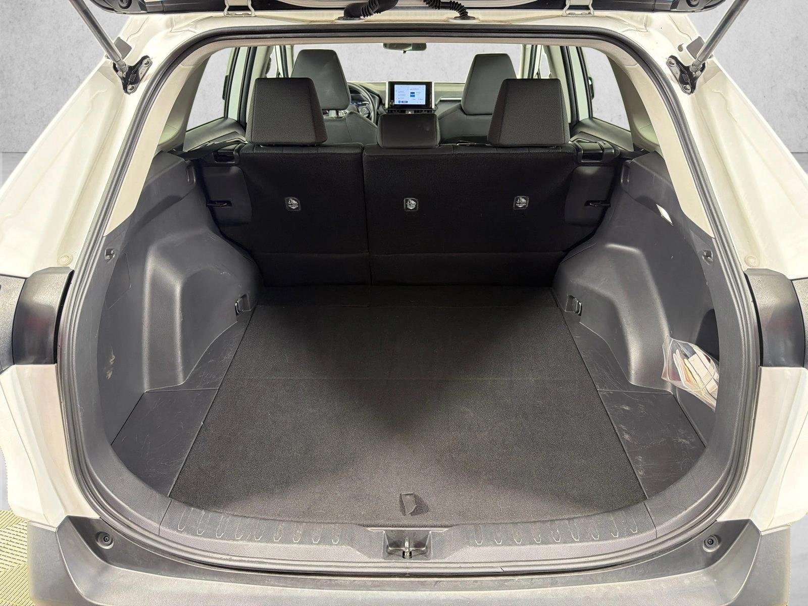 Used 2025 Ice Cap Toyota XLE image 18