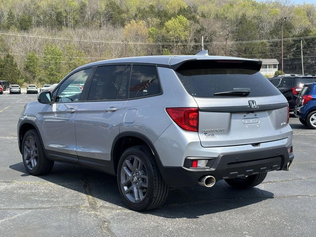 Used 2022 Silver Honda EX-L image 7