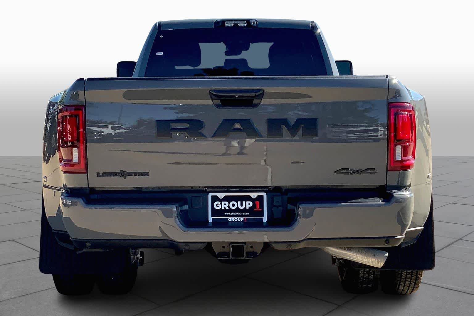 New 2026 Ceramic Gray Clear-Coat Exterior Paint RAM Lone Star image 4