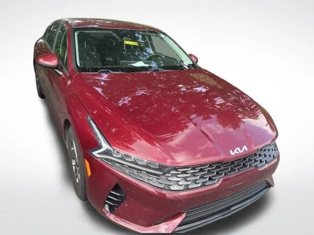 Used 2021 Red Kia LXS image 3