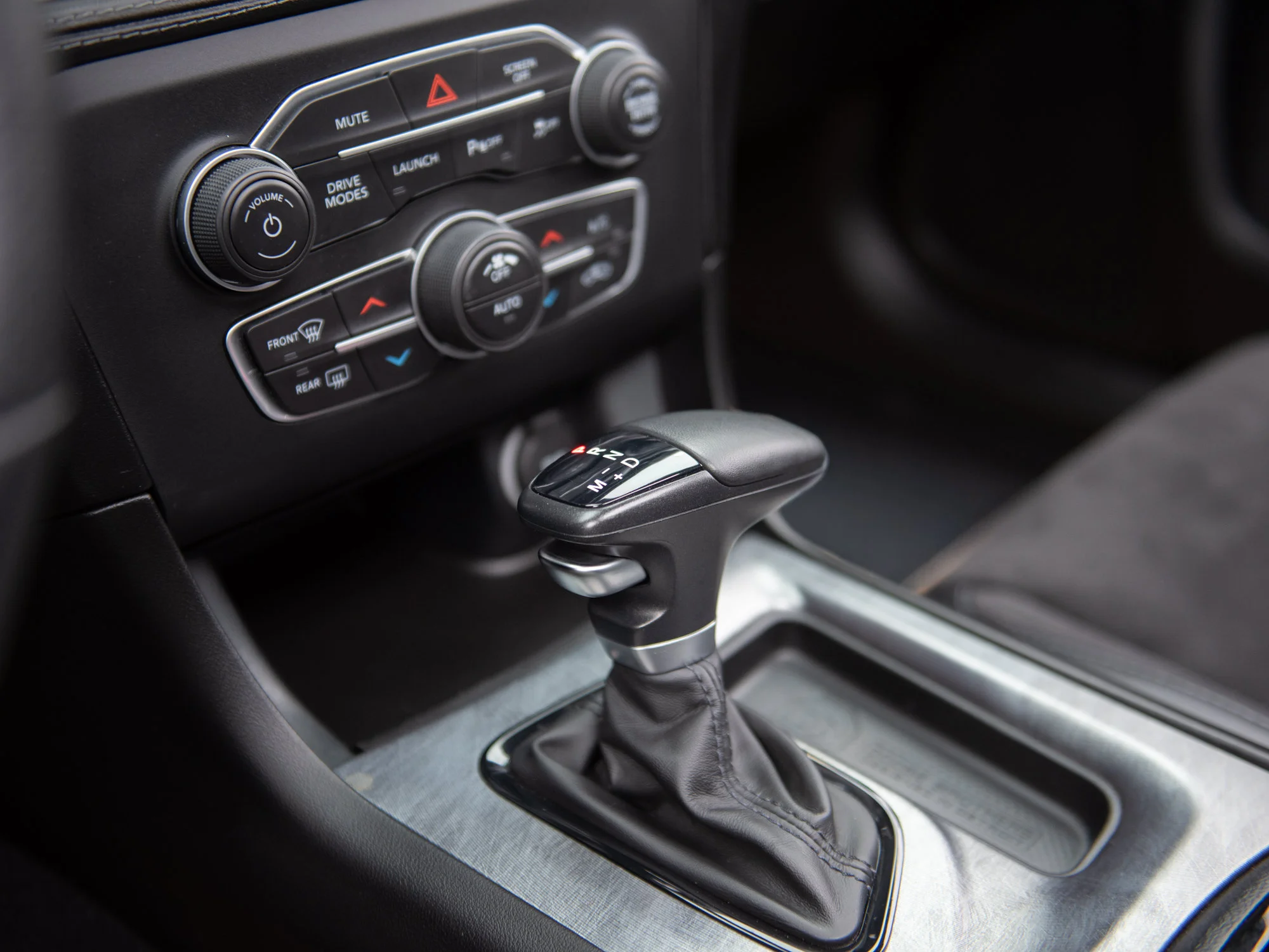 Used 2023 go mango Dodge Scat Pack 392* | 6.4L HEMI V8 | 485 HP | Brembo Brakes | Sunroof | image 31
