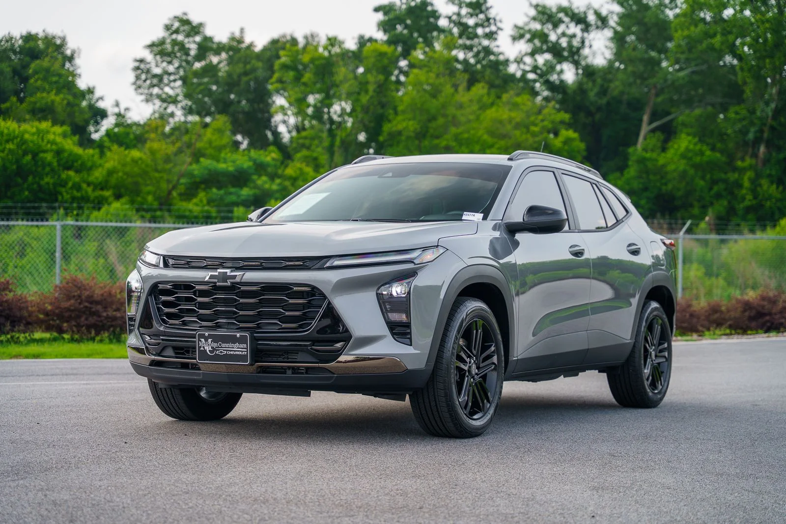 Used 2025 Gray Chevrolet ACTIV image 2