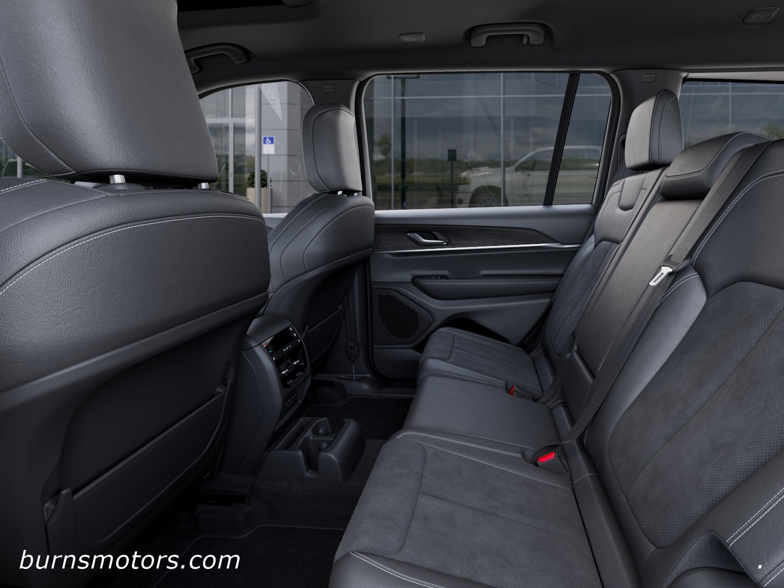 New 2026 Bright White Clear-Coat Exterior Paint Jeep Laredo Altitude image 23