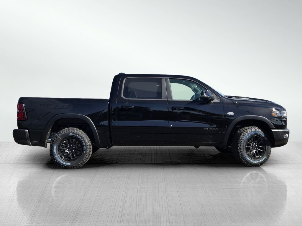New 2026 Diamond Black Crystal Pearl-Coat Exterior Paint RAM Rebel image 3