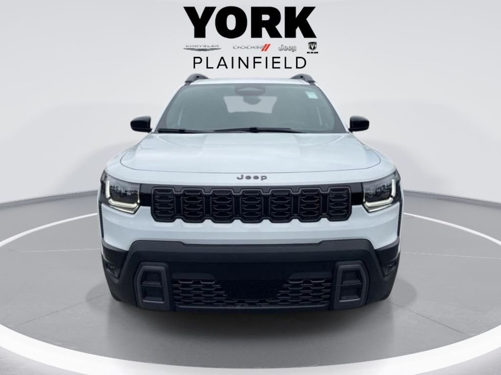 New 2026 Bright White Clear-Coat Exterior Paint Jeep Laredo image 8