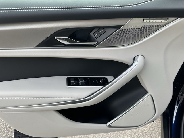 2026 Jaguar F-Pace R-Dynamic S - Photo 34