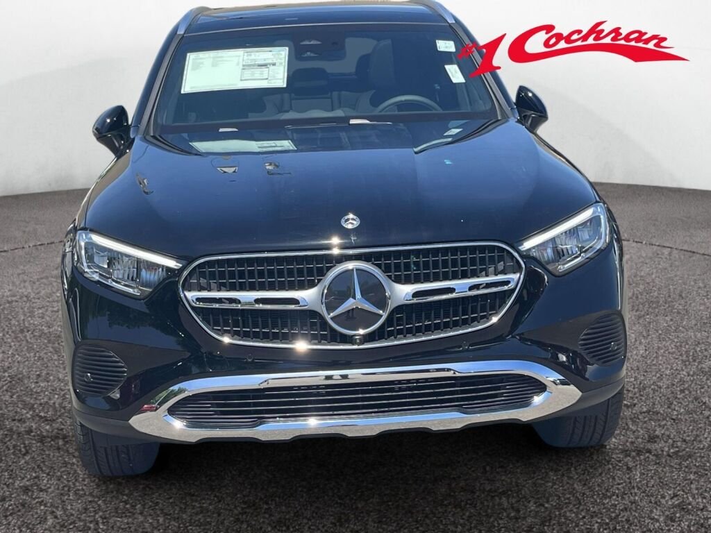 New 2026 2040/Black Mercedes-Benz GLC 300 image 12