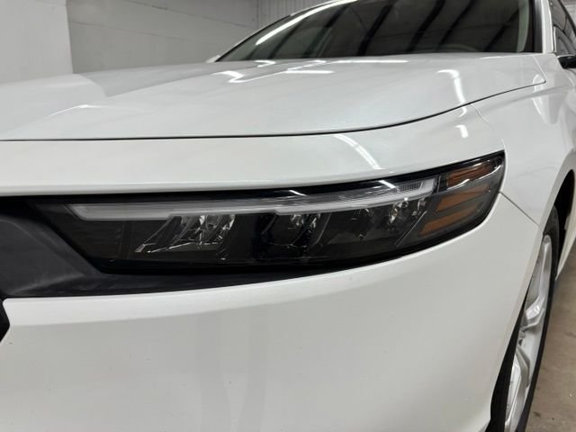 Used 2024  Honda LX image 9