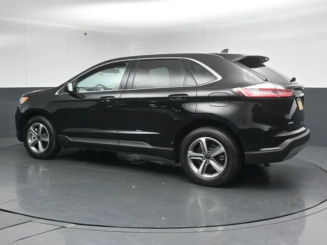 Certified Used 2023 Agate Black Metallic Ford SEL image 5