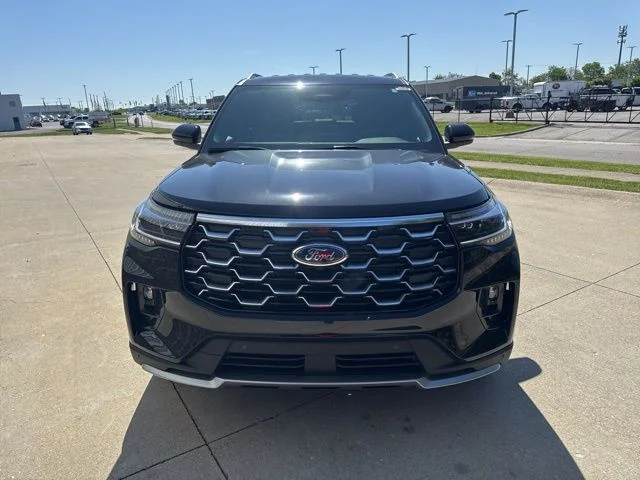 New 2026 Agate Black Metallic Ford Platinum™ image 10