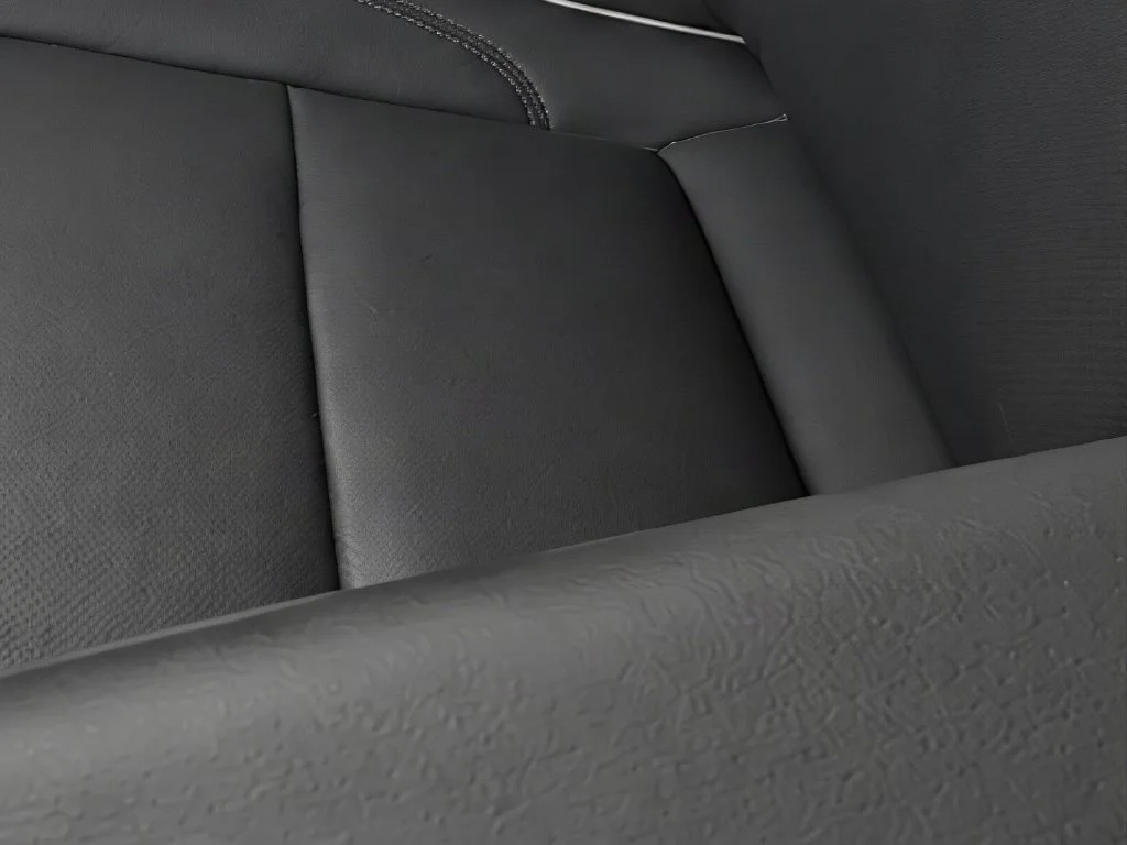 Used 2021 Gray Chevrolet Premier image 27