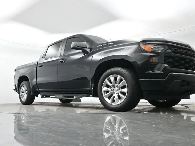 Used 2023 BLACK Chevrolet Custom image 9