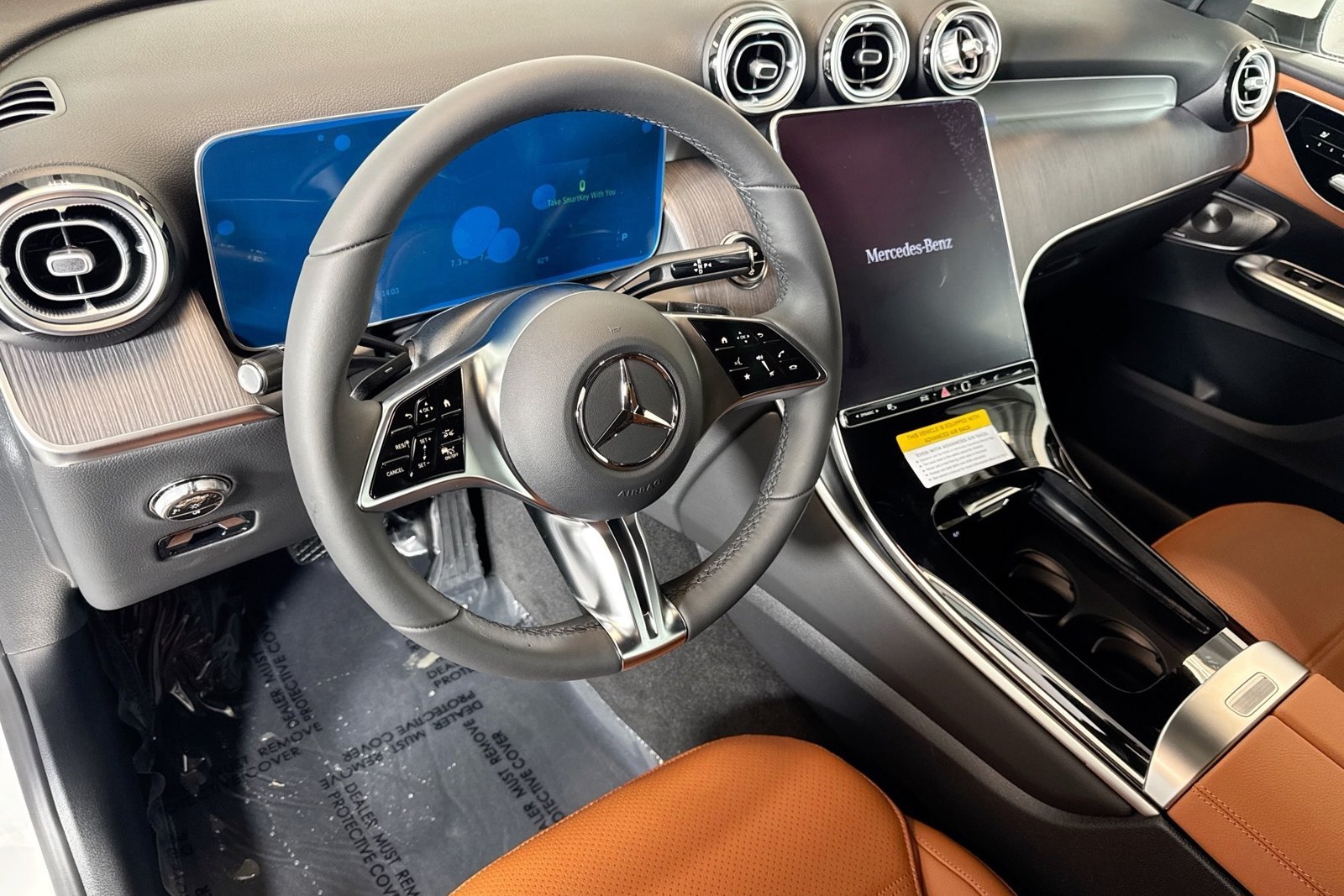 New 2026 Polar White Mercedes-Benz GLC 300 image 9