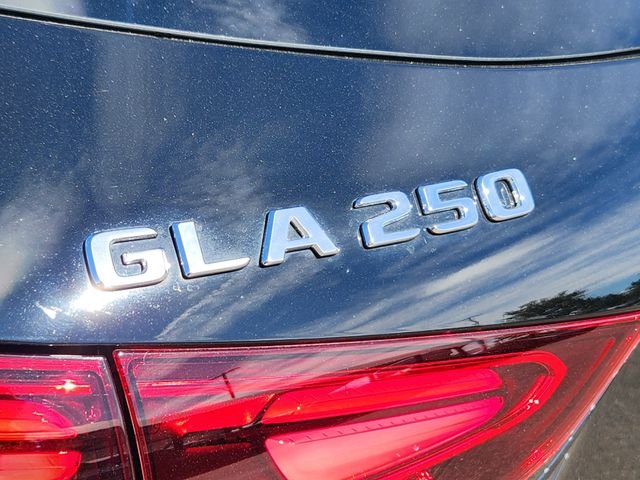 New 2026 Night Black Mercedes-Benz GLA 250 image 14