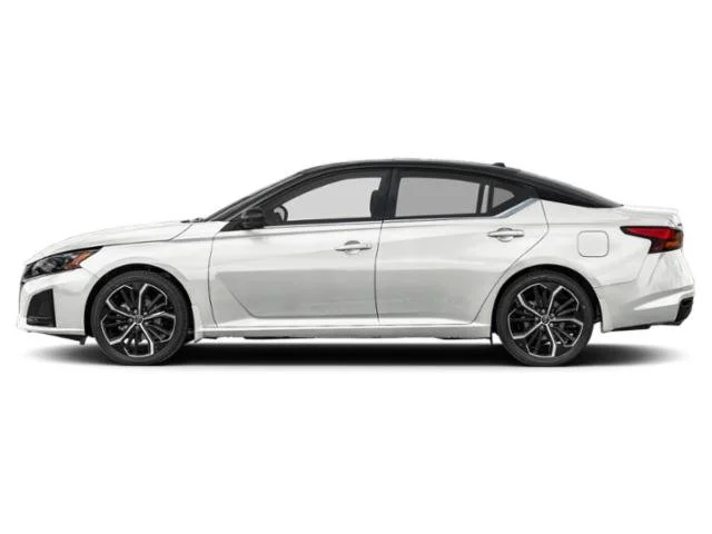 New 2026 Pearl White TriCoat / Super Black Two-tone Nissan 2.5 SR image 3