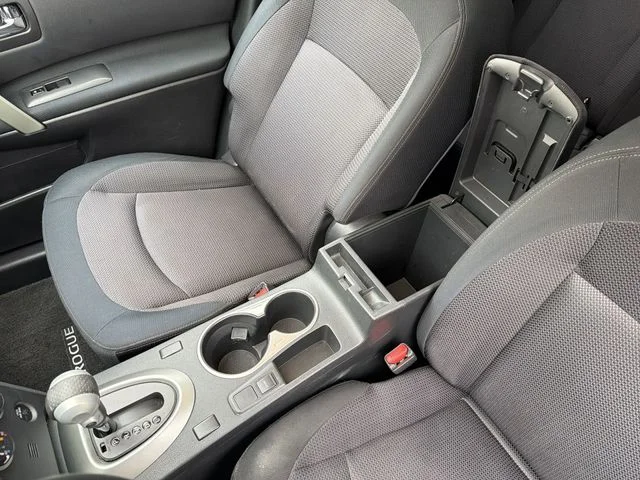 Used 2012 Black Nissan SV image 23