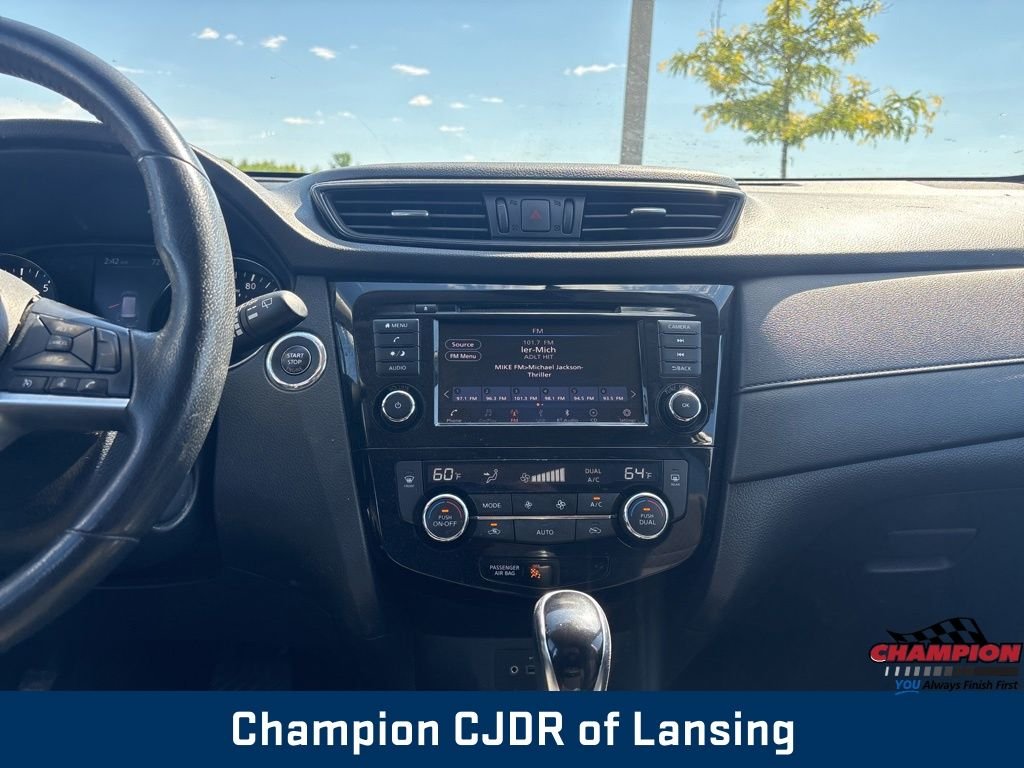 Used 2019 Brilliant Silver Metallic Nissan SV image 3