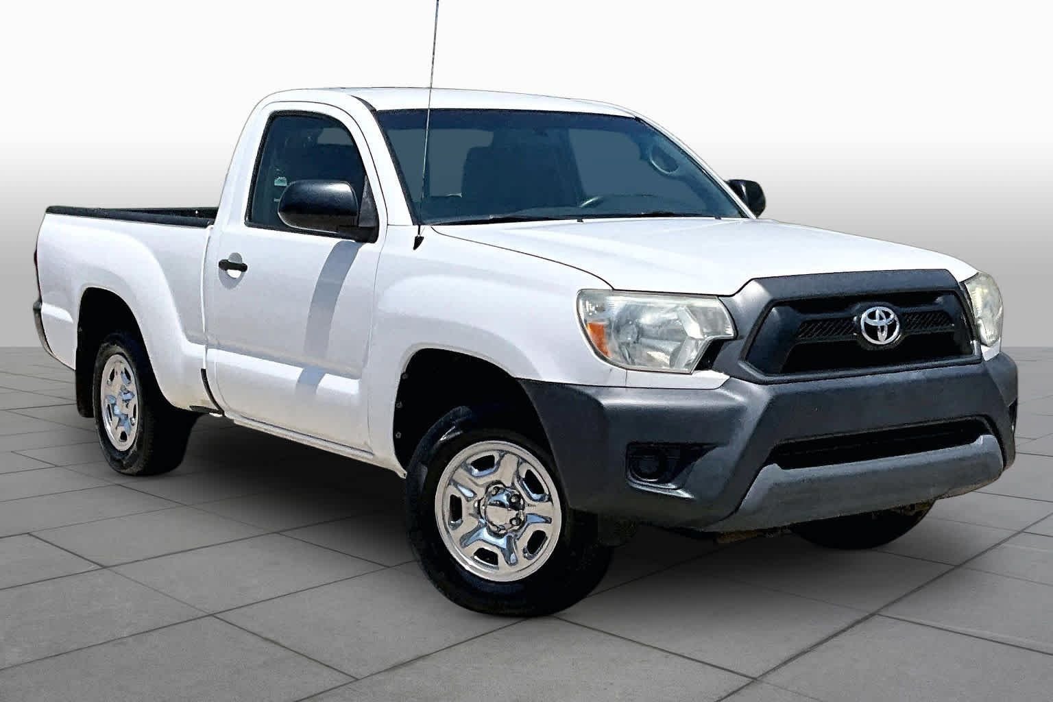 Used 2013 Super White Toyota  image 2