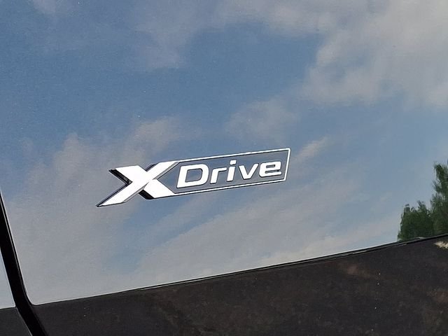 New 2026 Black Sapphire Metallic BMW 30 xDrive image 21
