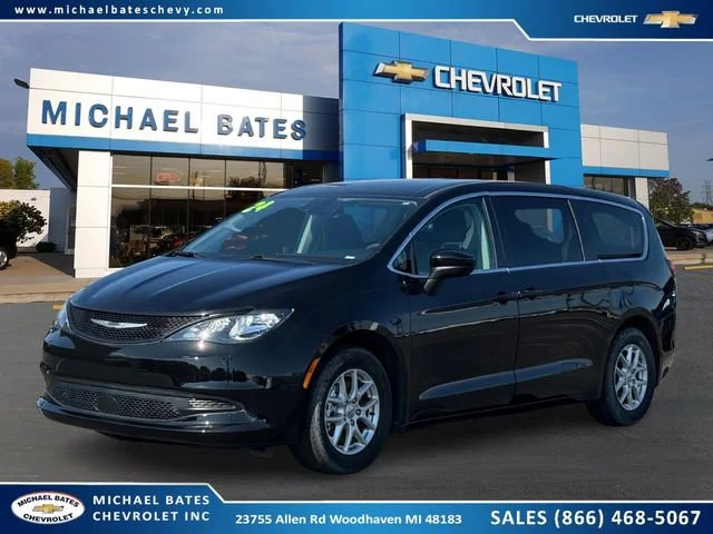 2024 Chrysler Voyager LX's photo