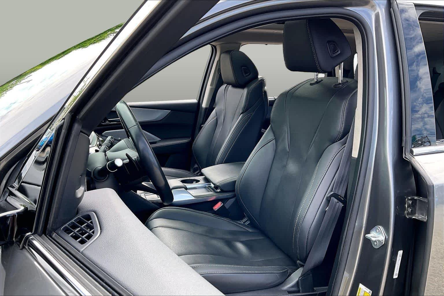 Used 2024 Liquid Carbon Metallic Acura w/Technology Package image 8
