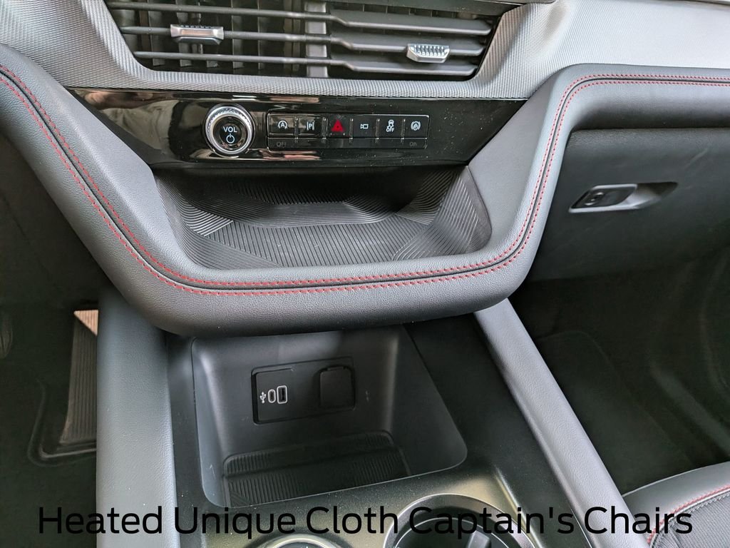 New 2026 Space White Metallic Ford ST-Line image 22