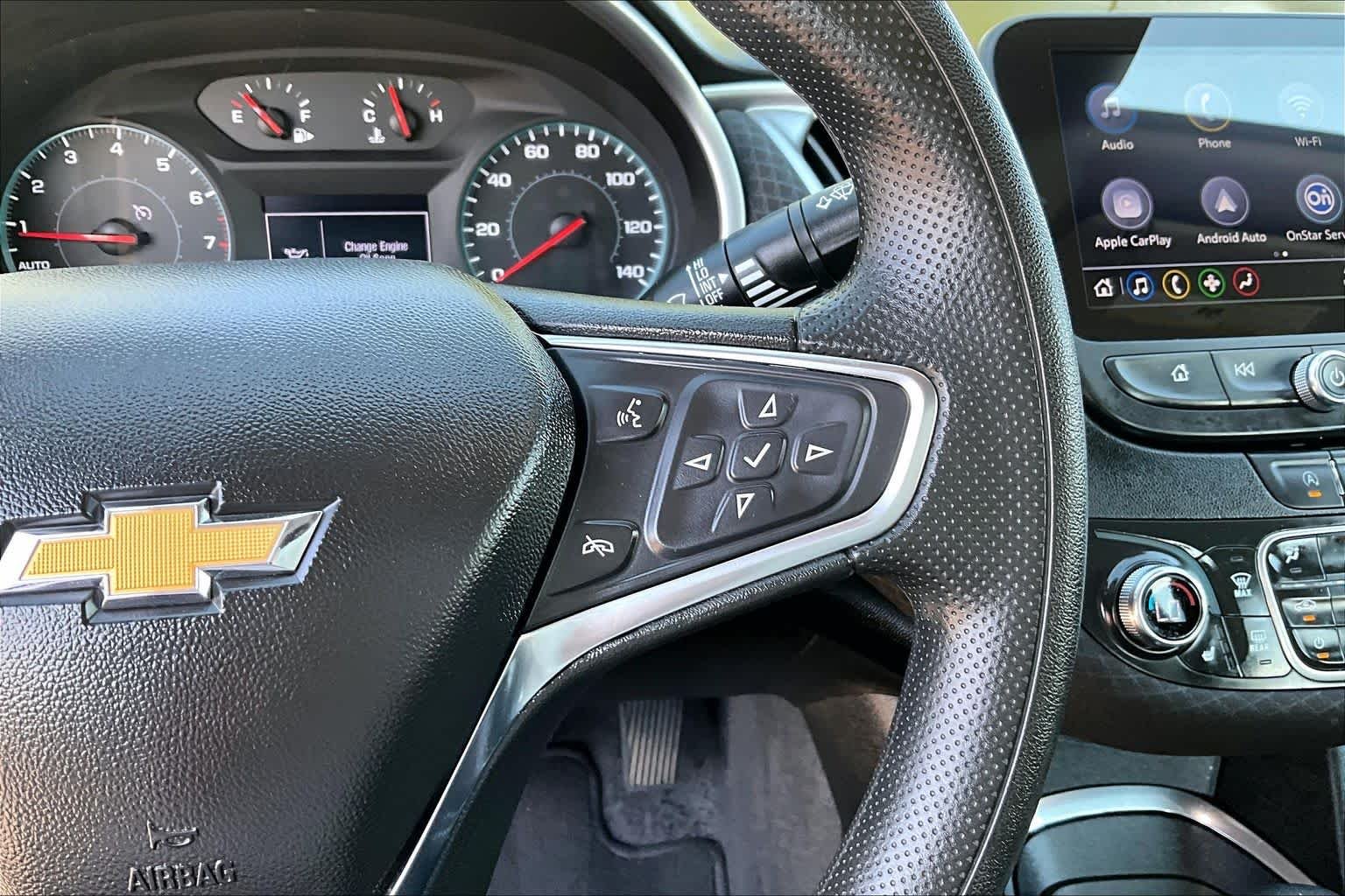 Used 2025 White Chevrolet LT image 23