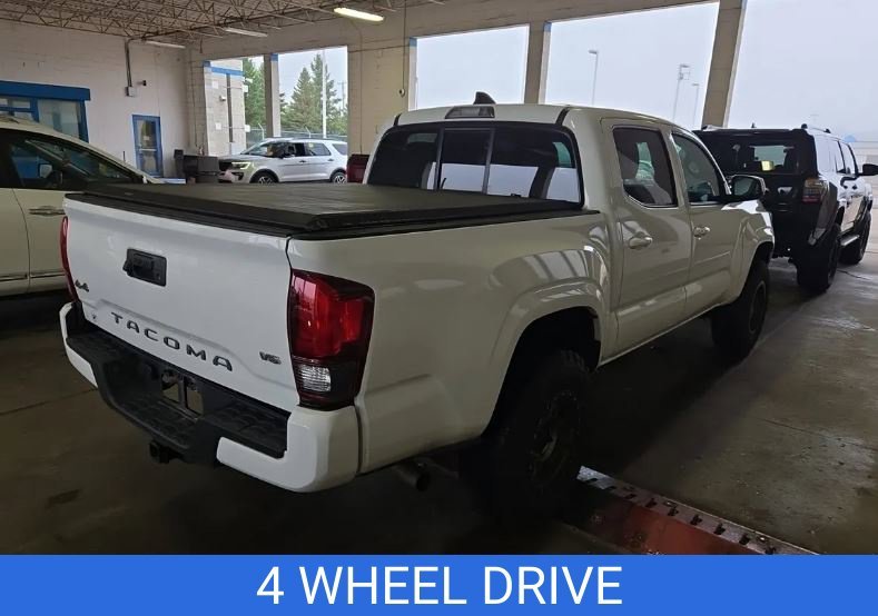 Used 2020 White Toyota SR image 3