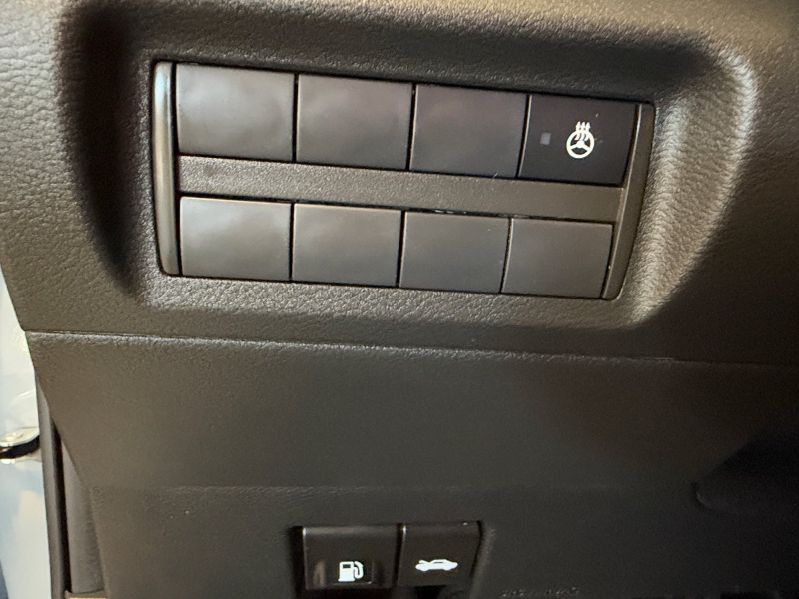 Used 2023 Gray/Super Black Nissan SR image 26