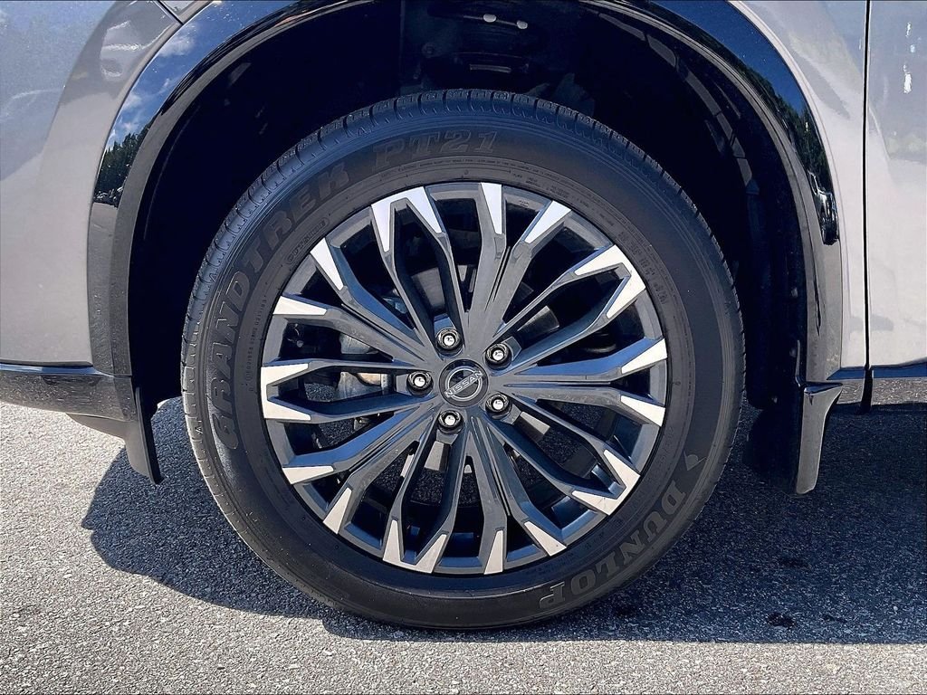 Used 2025 Gun Metallic Nissan Platinum image 7