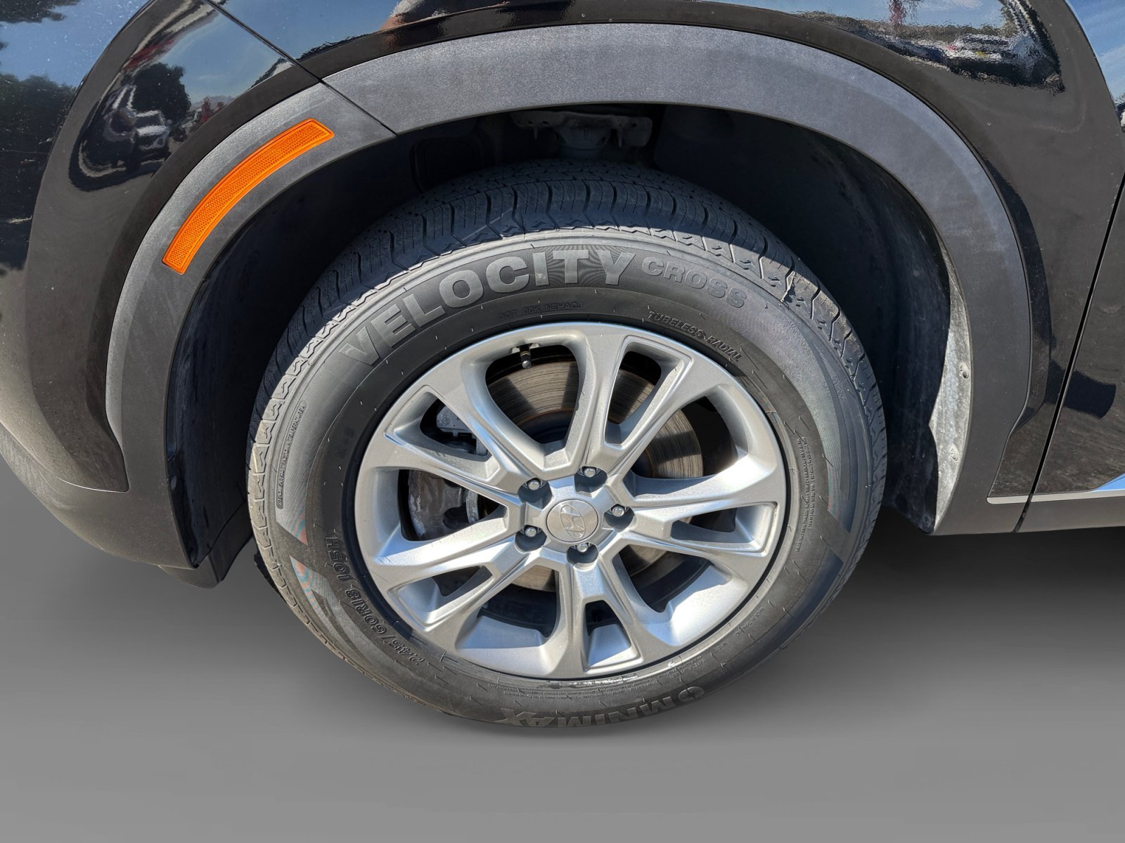 Used 2022 Abyss Black Hyundai SE image 9