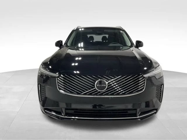 2026 Volvo XC90 Plus - Photo 9
