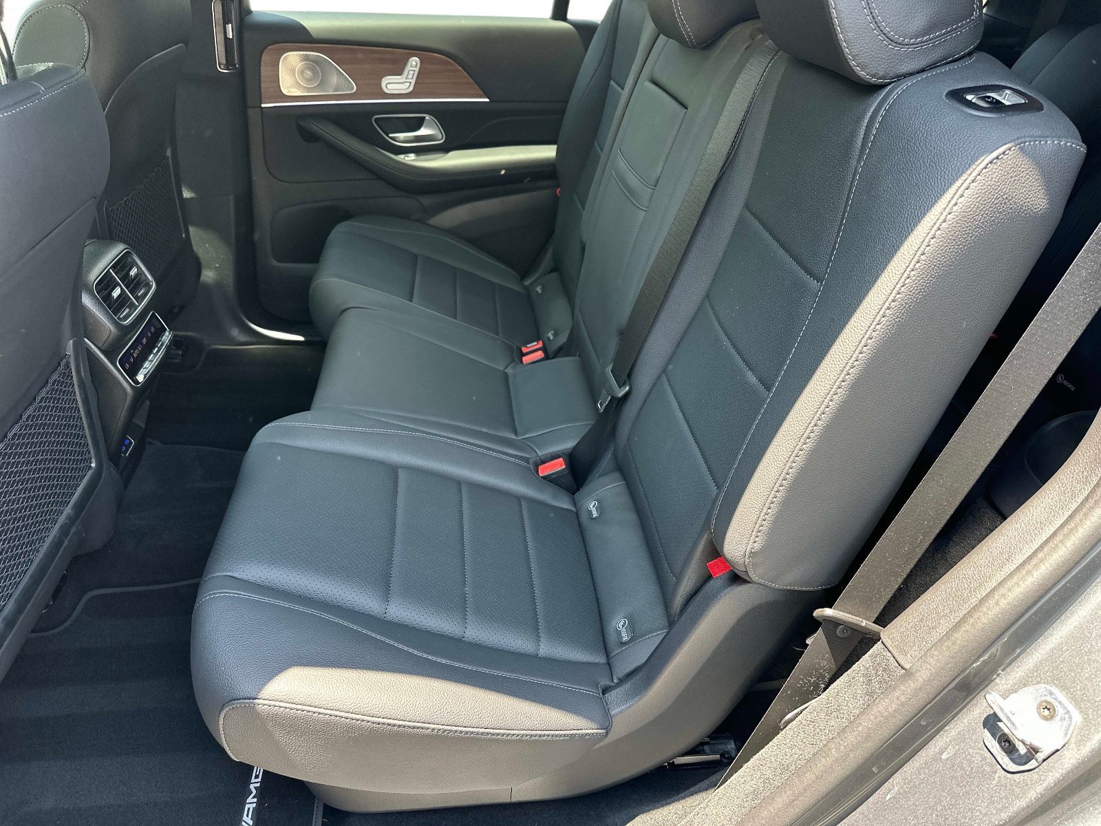 Certified Used 2025 Selenite Gray Metallic Mercedes-Benz GLS 450 image 11