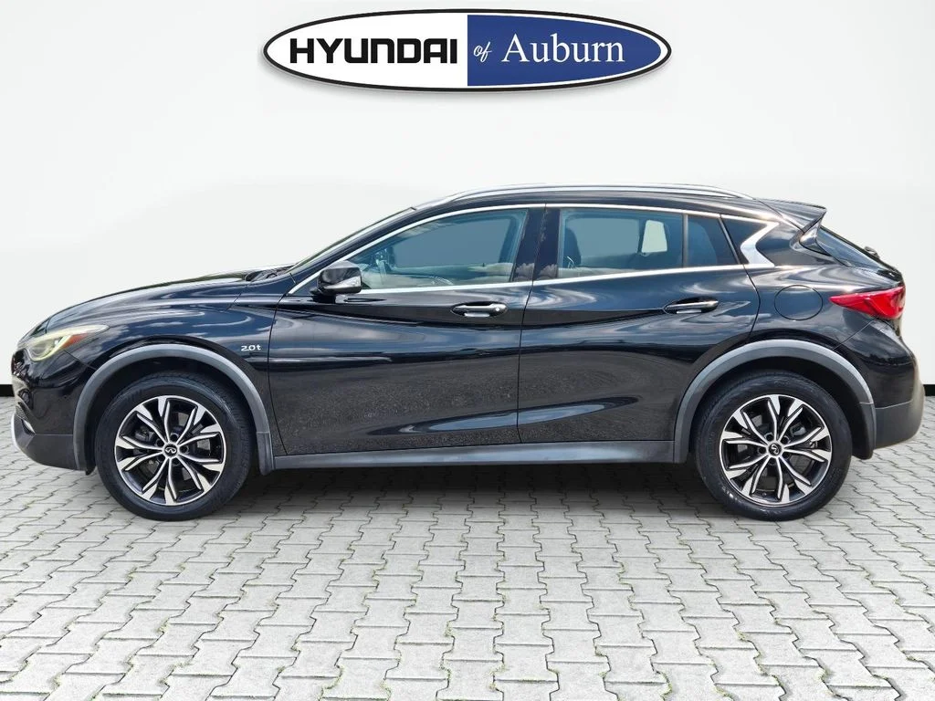 Used 2018 Black INFINITI Premium image 9