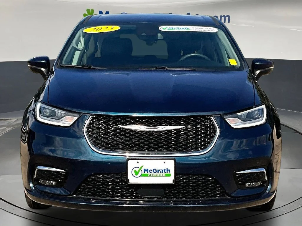 Used 2023 Blue Chrysler Touring L image 2