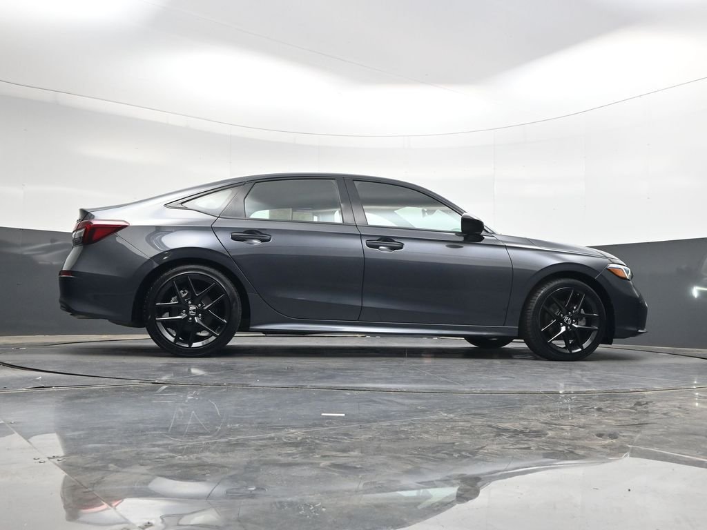 Used 2025  Honda Sport image 46