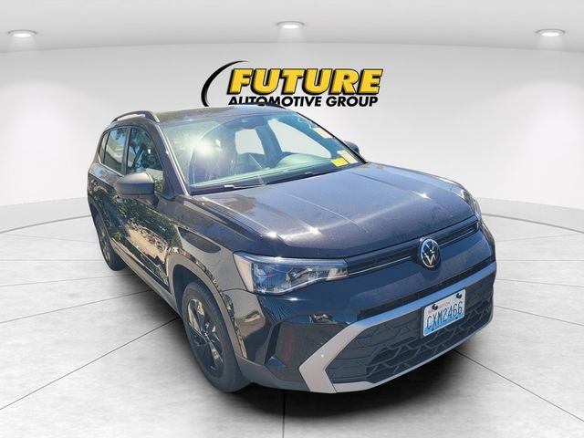 Used 2025 Black Volkswagen 1.5T S image 1