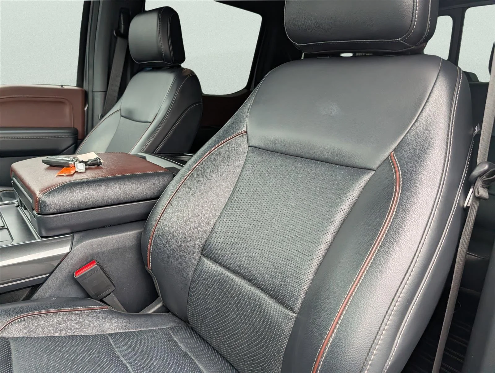 Used 2023 Carbonized Gray Ford LARIAT image 11