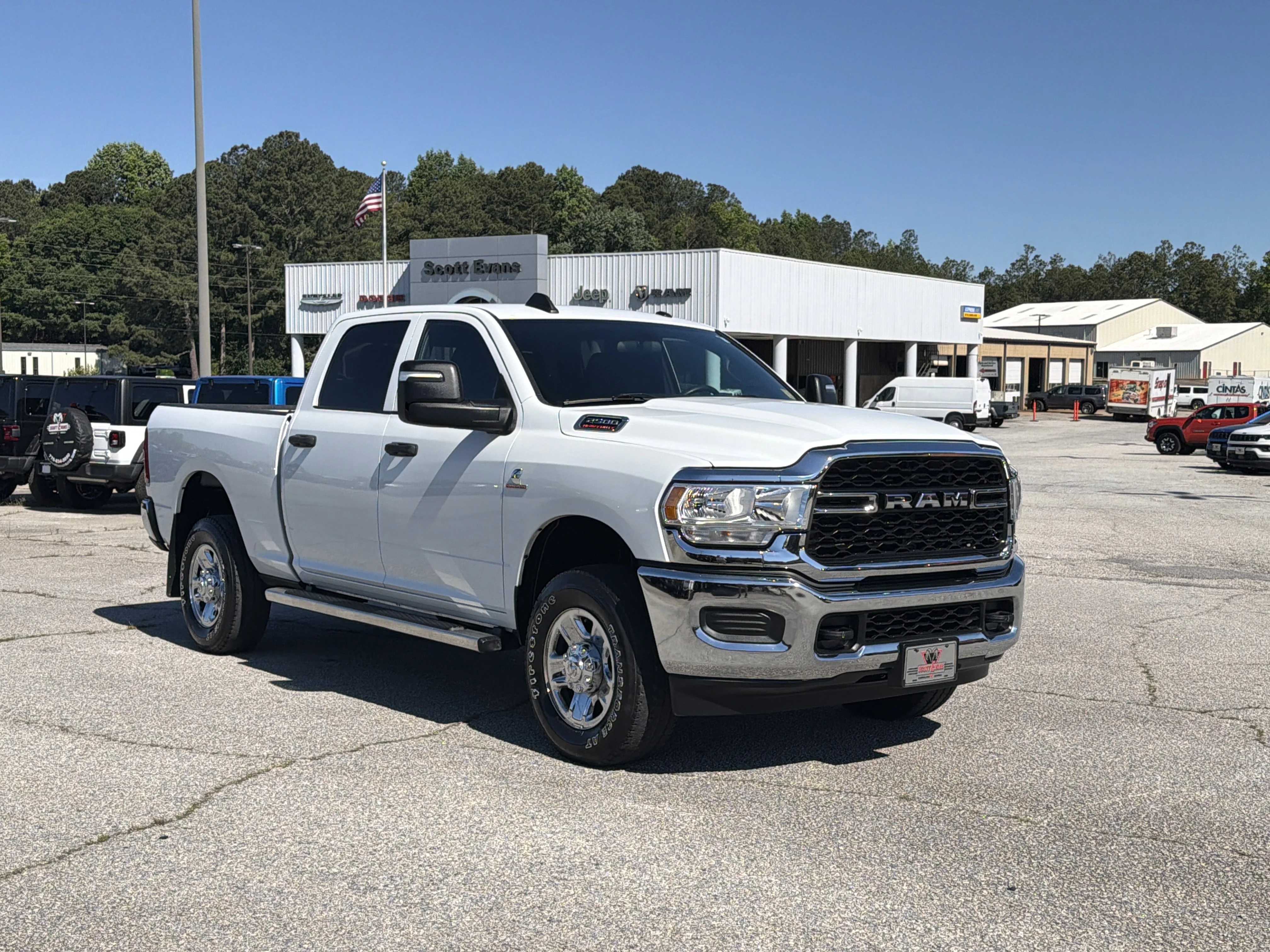 2023 RAM 2500 Tradesman 4X4 Crew Cab SWB's photo