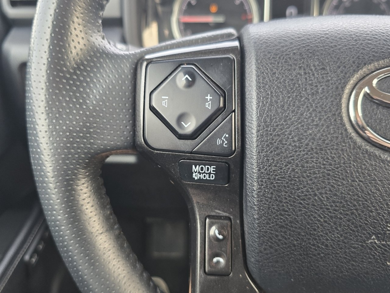 Used 2020 Gray Toyota Nightshade image 33