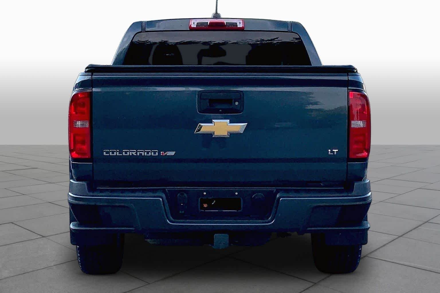 Used 2019 Shadow Gray Metallic Chevrolet 4WD LT image 5