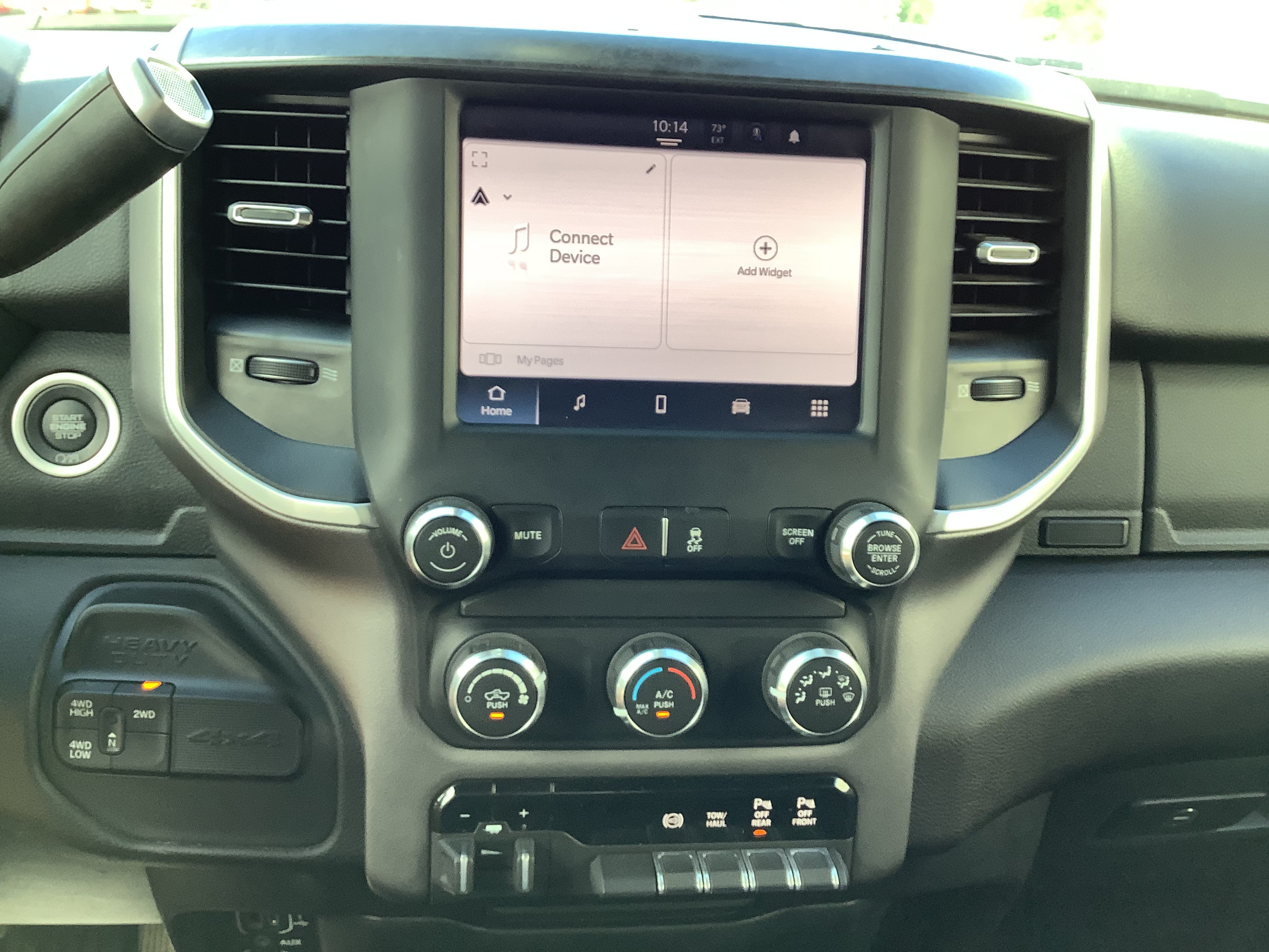 Used 2022 White Ram Big Horn image 15