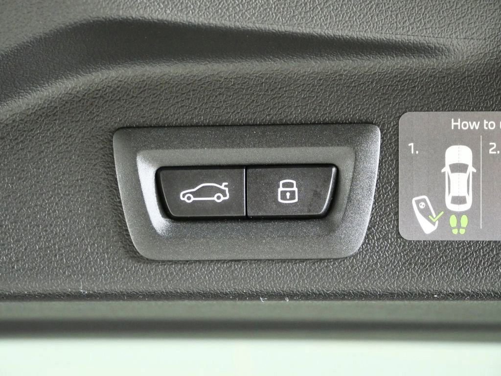 Used 2026 Mineral White Metallic BMW xDrive50e image 31