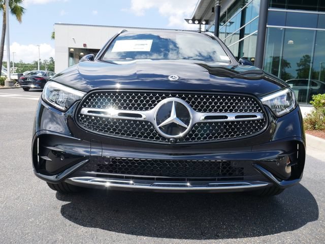 New 2026 Black Mercedes-Benz GLC 300 image 24