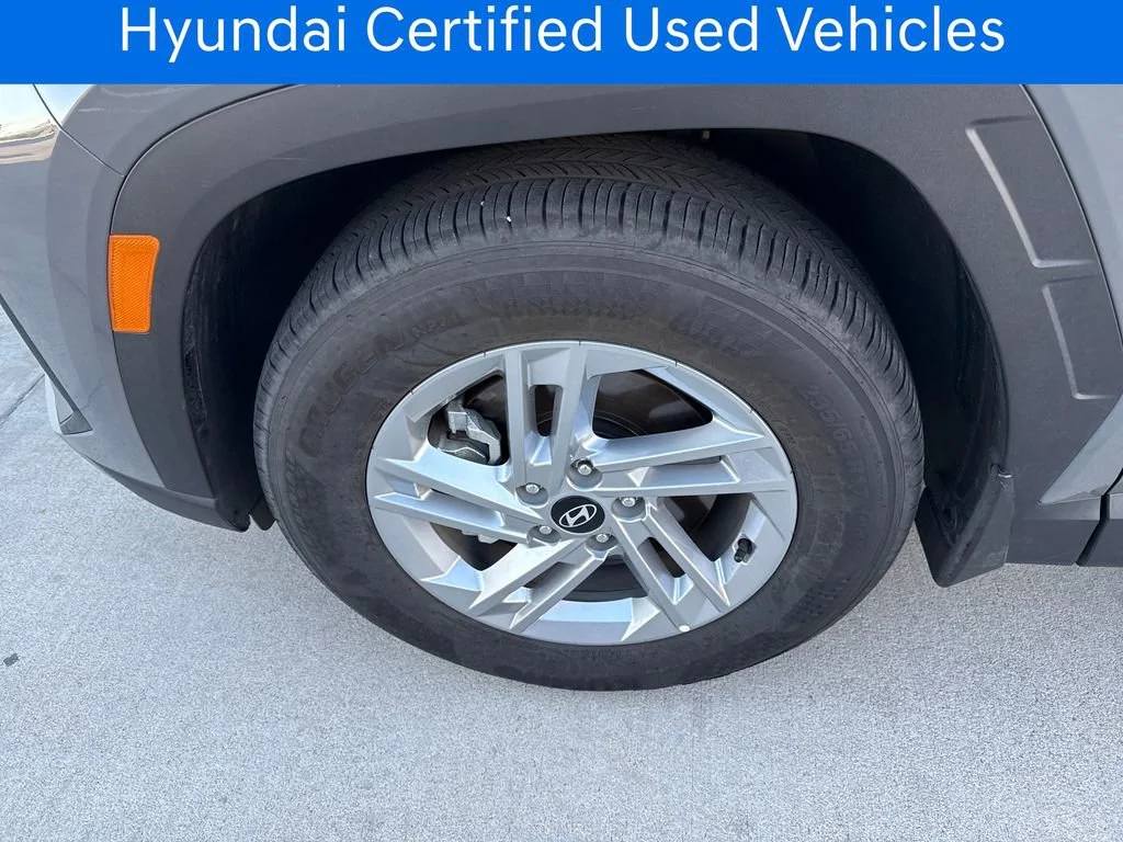 Certified Pre-Owned 2025 Hyundai Tucson SE