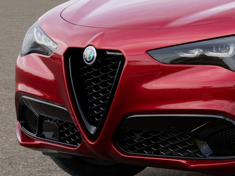 New 2026 Alfa Rosso (Red) Exterior Paint Alfa Romeo Base image 7