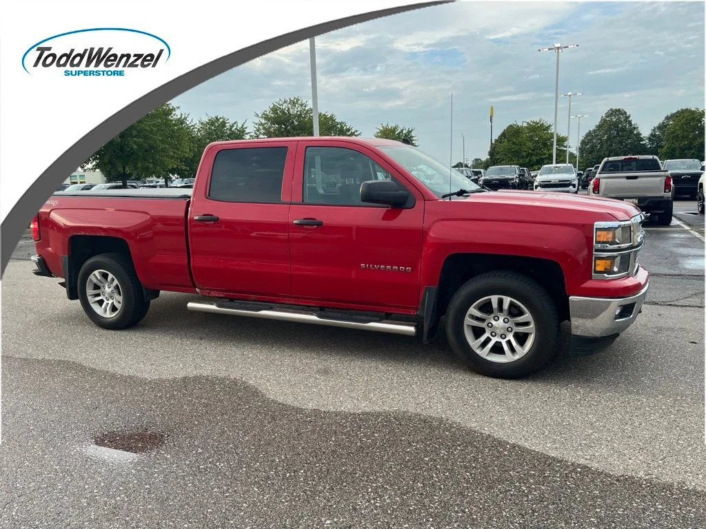 Used 2014 Red Chevrolet LT image 1