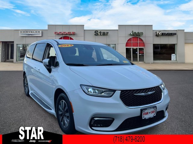 2023 Chrysler Pacifica Hybrid