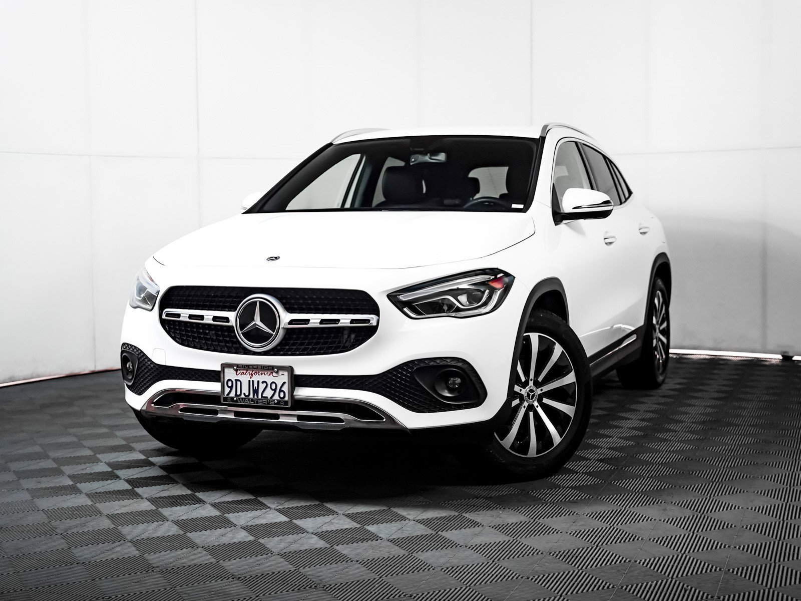 2023 Mercedes-Benz GLA Base