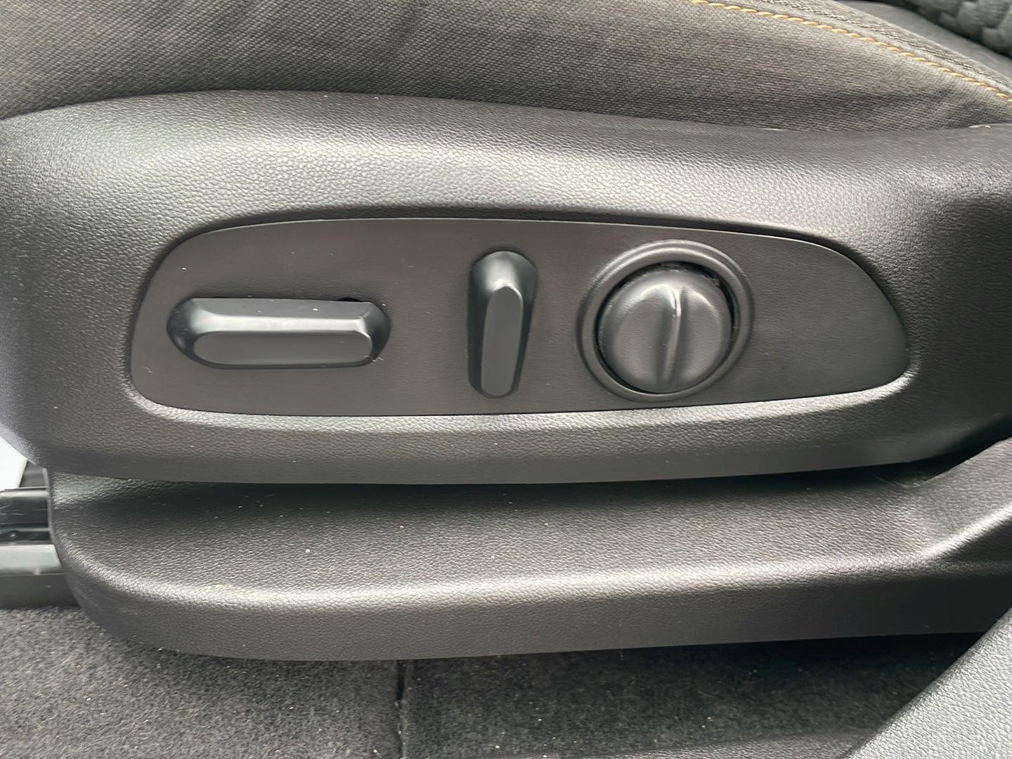 Used 2019 Storm Blue Metallic Chevrolet LT image 11